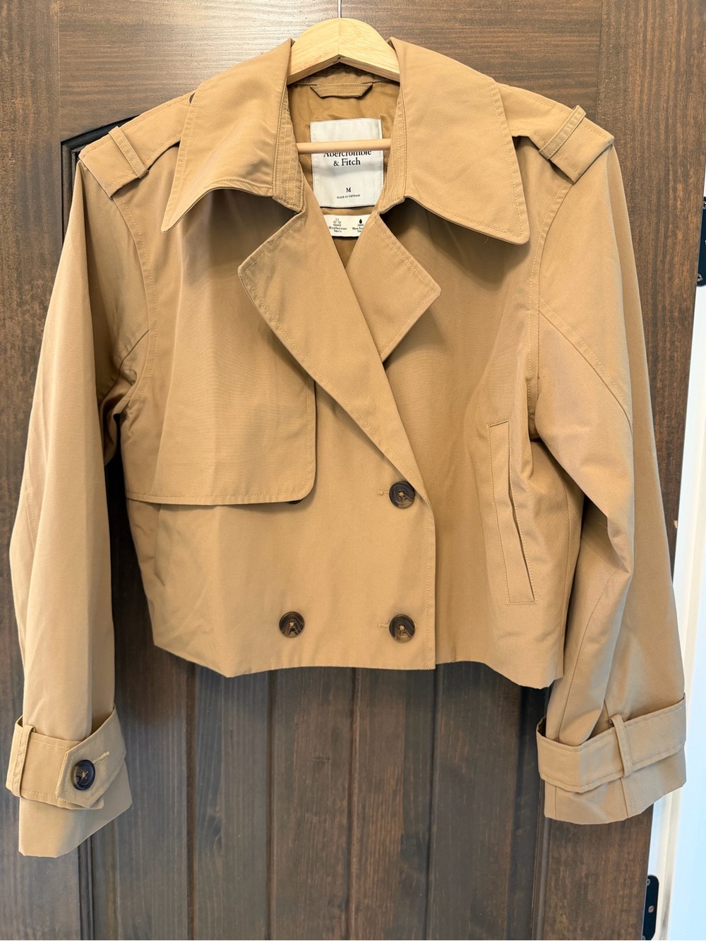 Abercrombie & Fitch Cropped Trench Coat in Camel